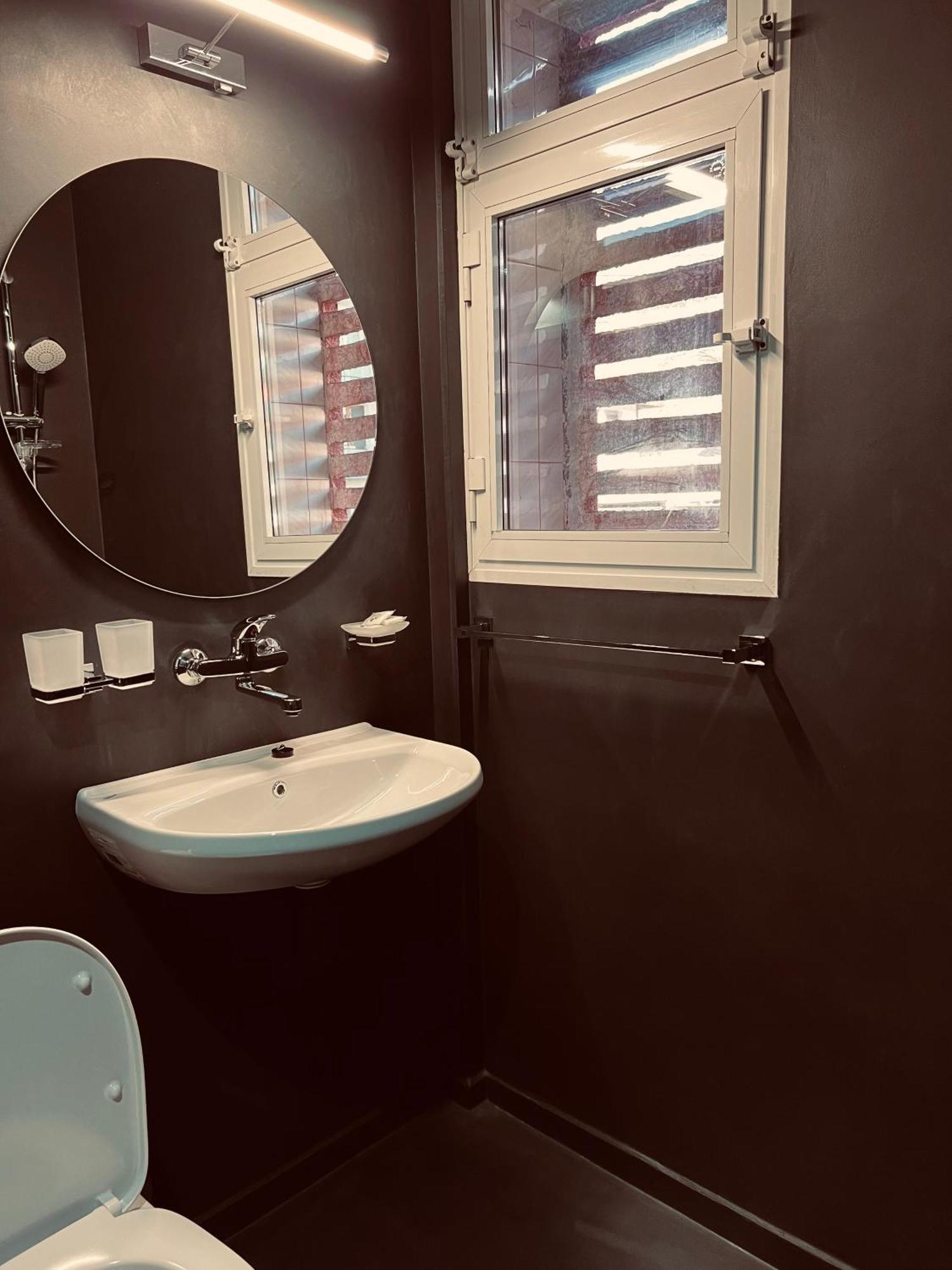 Central Apartment Black Cat Karlovo Exterior photo